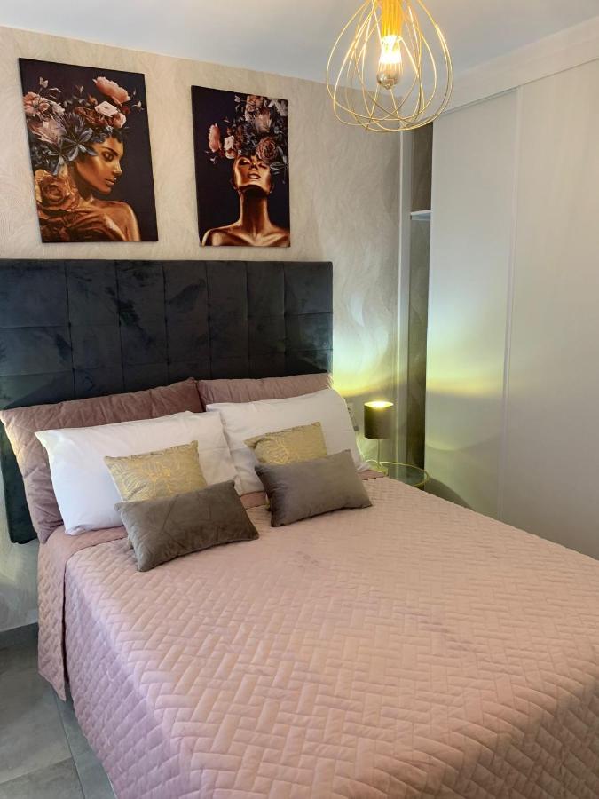 Los Boliches Holidays Suites Fuengirola Dış mekan fotoğraf